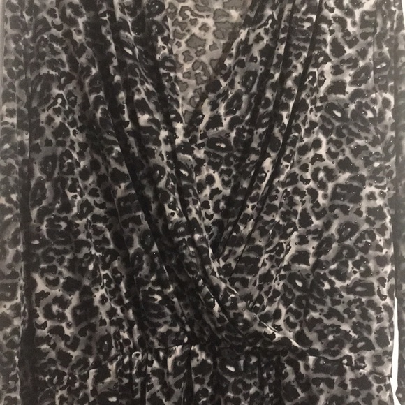 Chico’s Traveler Animal Print Top - Picture 2 of 5